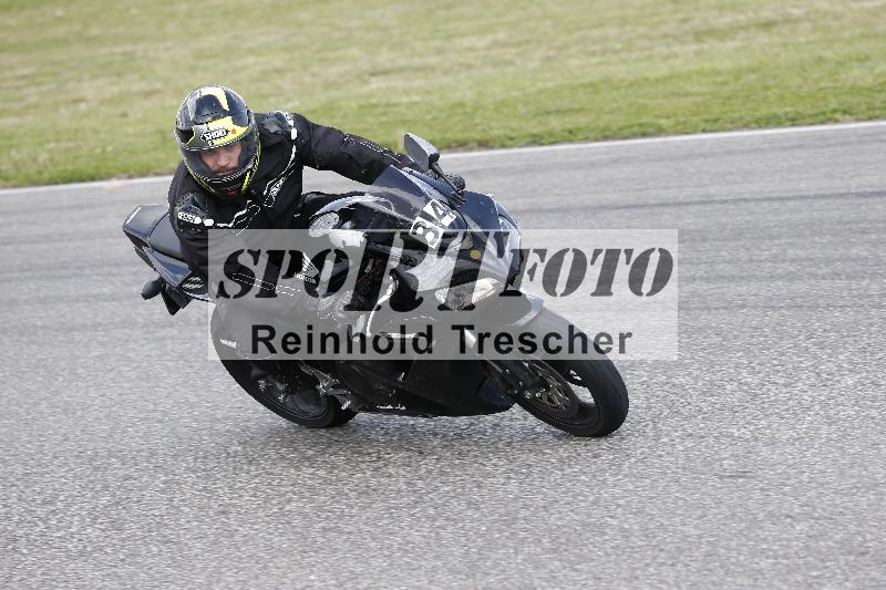 /Archiv-2025/09 22.04.2025 Cornu Master School ADR/rot-rouge/34